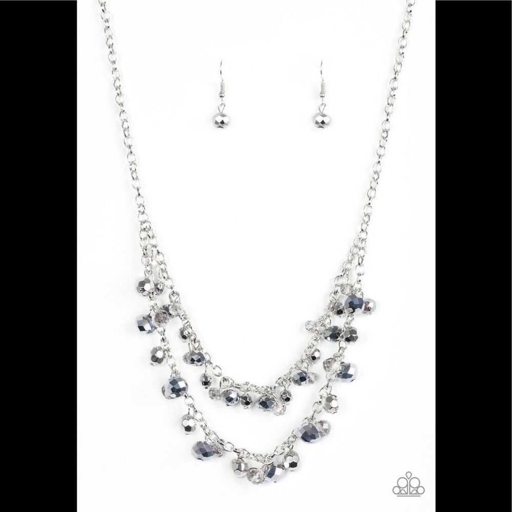 ✨3 for $10✨ Silver necklace